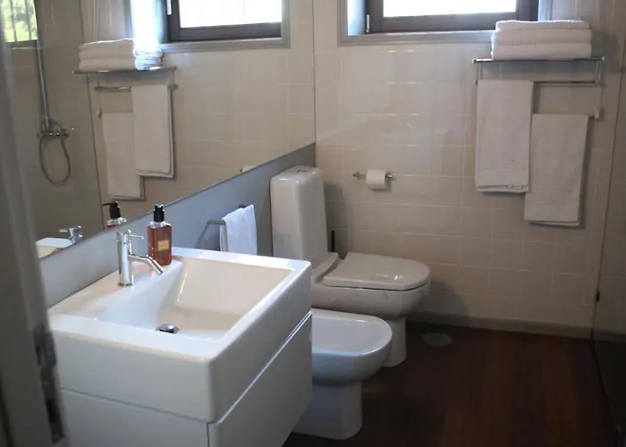 Woof & Sun Дом отдыха Эшмориш